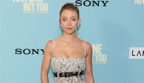 Sydney Sweeney Embraces Sheer Shoe Trends at。